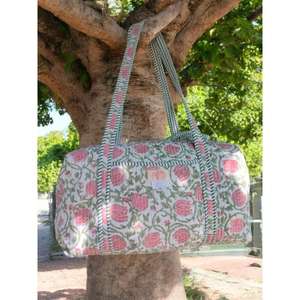 Bolsa de lona acolchada de algodón estampada a mano con material duradero, diseño ligero y diseño elegante, adecuada para el gimnasio. - Product Image 2