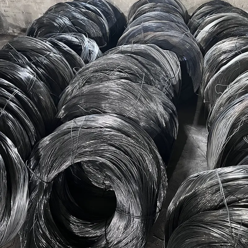 Niedriger Preis 20 Gauge schwarzer geglühter Draht kohlenstoff armer Stahl Schwarzer Eisen binde draht in Spule