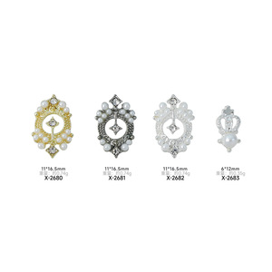 Retro elegante lujo reina marco uñas arte encantos aleación Diablo barroco perla diamante incrustado decoración manicura salón suministros - Product Image 5