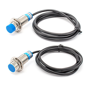 Sensor de Proximidad Inductivo Metálico en Serie con Conector M8 M12 M18, Salida NPN PNP - Product Image 1