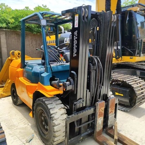 CARRETILLA ELEVADORA 3 ETAPAS 5TON USADA TOYOTA FD50 FD60 FD30 PEQUEÑA CARRETILLA DIESEL EN VENTA - Product Image 3