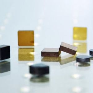 Cristal Cr4+:YAG de haute qualité, bloc de cristal Cr4+ YAG de 0,2 mm pour l'industrie - Product Image 1