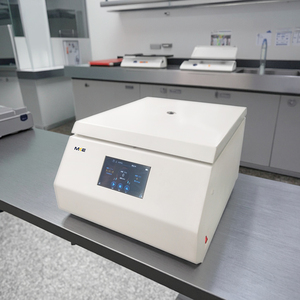 Desktop Clinical <strong>Centrifuge</strong> 6000rpm 4X500 ml Laboratory <strong>Centrifuge</strong> with Biosafe Lids - Product Image 1