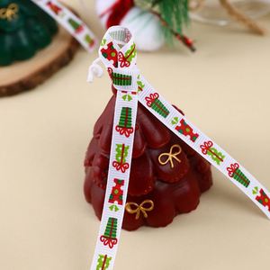 <b>Christmas</b> <b>Tree</b> Shaped Scented Handmade Aromatherapy <b>Candle</b> for Xmas Home Decoration Party Favors Holiday Gift Ornament - Product Image 4