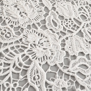 <span class=keywords><strong>Tela</strong></span> textil de China bordada en blanco con ojales de gasa Suiza 100% <span class=keywords><strong>tela</strong></span> bordada de algodón para vestido de mujer - Product Image 1
