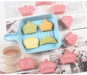 Saffron Vương Miện Đặt Bé Gái Công Chúa <span class=keywords><strong>Cookie</strong></span> Máy Cắt Và Tem Nhựa Vương Miện Hình <span class=keywords><strong>Cookie</strong></span> <span class=keywords><strong>Cutter</strong></span> Cho Vòi Hoa Sen - Product Image 5