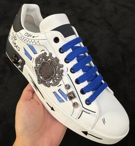 Factory In Stock Men's Casual Walking Shoes with Luxury Embroidery Decoration Graffiti Style Lace-Up Non-Slip Shoes Daily All - Product Image 2