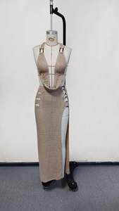 Viviblook Z307ST Conjunto de Dos Piezas de Verano para Mujer, Tejido a Crochet, Ropa de Playa, Sexy, Espalda Descubierta, Top Corto Halter, Falda Larga con Abertura - Product Image 2