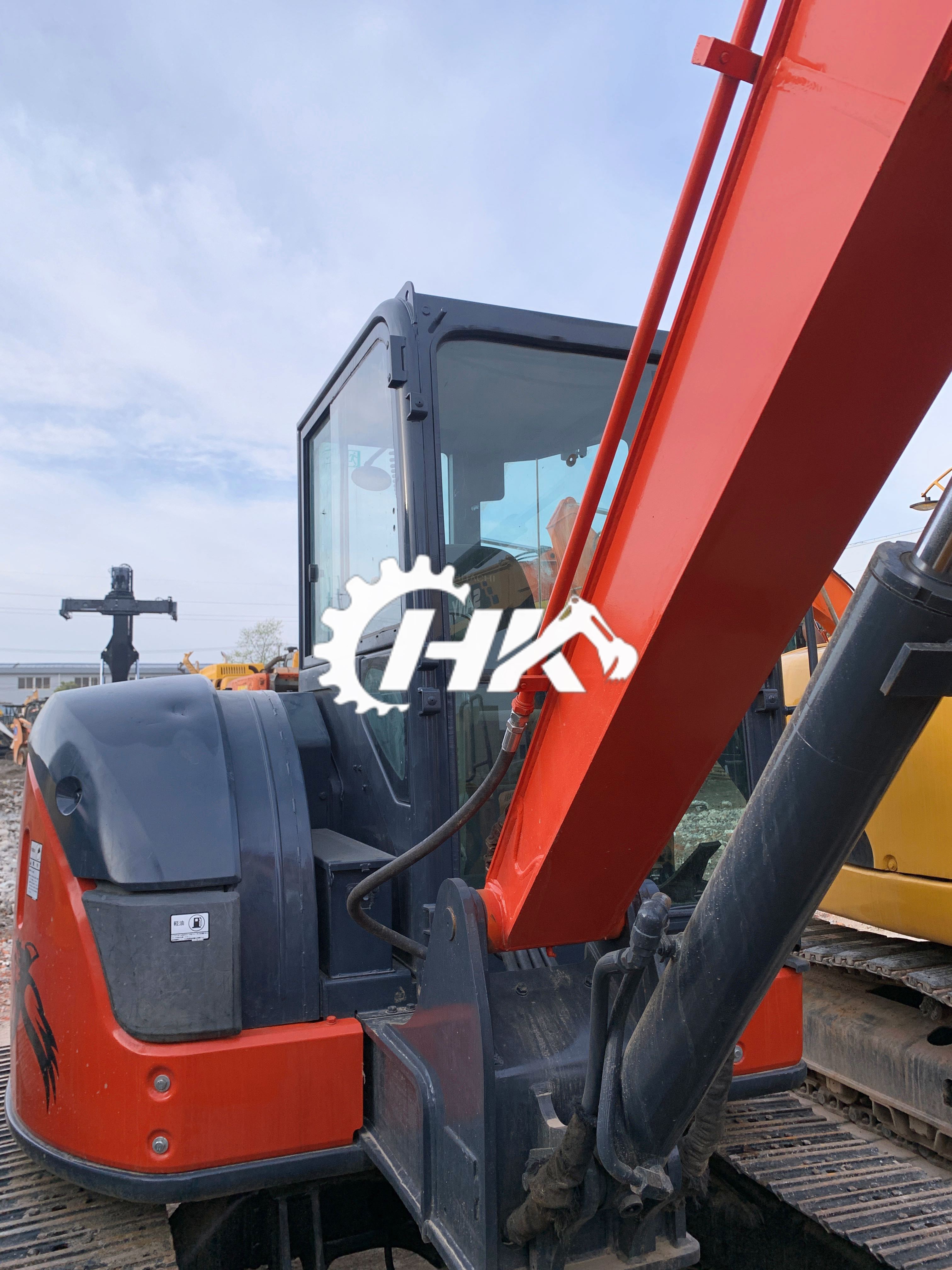 Used Excavator Digger - Hitachi ZX55U Good Quality Low Price