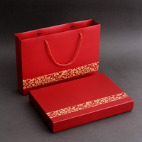 Écharpe en cachemire épais haut de gamme avec coffret cadeau à motif floral gaufré pour événements annuels, chaussettes et fourrures