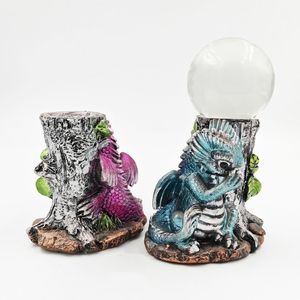 Piccola scultura di drago volante creativa con Base a sfera di cristallo con motivo fatto a mano in resina - Product Image 4