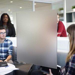 ISO 13485 Hoja acrílica mate y esmerilable en autoclave de grado médico para carcasas de equipos hospitalarios estériles - Product Image 6