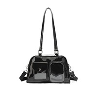 Tas Selempang Ita Bag Merah Mengkilap Trendi 2026 Kapasitas Besar dengan Jendela Transparan untuk Menampilkan Pin Anime, Tas Bahu Fashion untuk Wanita