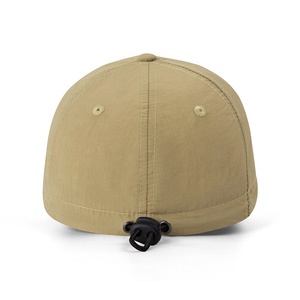 Casquettes de baseball unisexes à capuchon souple unisexes non structurées avec logo personnalisé et broderie de chapeau de papa à 6 panneaux - Product Image 4