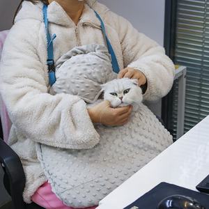 Lujosa mochila frontal plegable ajustable para mascotas con diseño de huevo para gatos y perros Estilo moderno para viajes al aire libre - Product Image 6