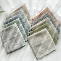 Écharpe longue en mélange de laine pour l'automne, motif tie-dye rayé avec fil doré, finition texturée mouchetée, style coréen, protection solaire