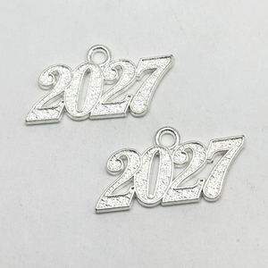 Dijes Personalizados SSeesy para el Año Nuevo 2026, Bonitos Dijes de Borla con Forma de Birrete de Graduación, Dije de Letra de Aleación para Hacer Joyas, Collar, Regalo - Product Image 6