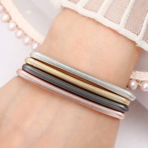 Gelang Kawat Rantai Baja Tahan Karat Elastis Lentur Dapat Dilepas Dengan Kepala Sekrup Yang Dapat Dikencangkan 4.2mm Untuk Wanita - Product Image 2
