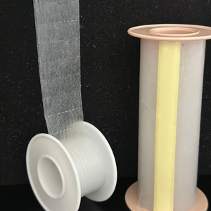 Bande adhésive médicale en silicone souple, imperméable, avec coque en plastique, OEM - Product Image 1