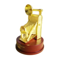 Coupe de trophée personnalisée en aluminium doré pour la photographie, idéale pour les concours professionnels et les récompenses des champions photographes