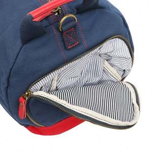 Bolsa de Viaje de Poliéster Duradera y Personalizada de Gran Capacidad para Gimnasio y Deportes, Fabricante OEM/ODM - Product Image 5