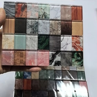 Personnalisez vos tuiles de mahjong : gravez une face sur des tuiles en acrylique avec impression intérieure et motif de dos en bois incrusté au choix.