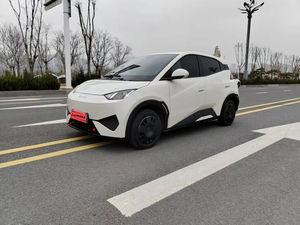 Auto Eléctrico USADO Byd Haiou Modelo 2025, Versión Dinámica 305km, Vehículo de Nueva Energía, Volante a la Izquierda, Interior Oscuro, Llantas R15, Cuero - Product Image 1