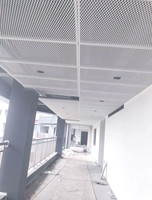 Panneaux en aluminium extrudé, adaptés à la décoration architecturale intérieure et extérieure ; disponibles en tailles et couleurs personnalisées