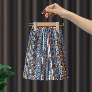 Set Estivo 2 Pezzi per Bambine in Poliestere/Cotone Chiffon, Top a Maniche Corte Stampato e Pantaloni, Casual e Lavabile - Product Image 4