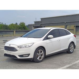 รถยนต์มือสอง <span class=keywords><strong>Ford</strong></span> <span class=keywords><strong>Focus</strong></span> ปี <span class=keywords><strong>2015</strong></span> รุ่น Sedan เบนซิน เกียร์ธรรมดา สีขาว ผ่านการตรวจสอบแล้ว สำหรับตัวแทนจำหน่ายในต่างประเทศ - Product Image 1