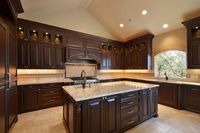Armoires de cuisine modulaires sur mesure CBMmart pour gagner de la place avec accessoires d'armoires de cuisine, armoires de cuisine en bois massif