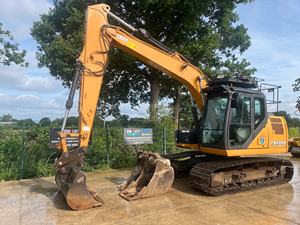 Excavatrice sur chenilles hydraulique de 13 tonnes, modèle 2022, faible nombre d'heures, excellent état, avec moteur, boîte de vitesses et composants de transmission. - Product Image 5