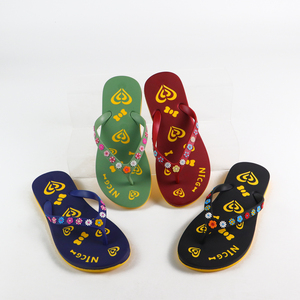 Tout nouveau PVC diapositives sandales Babouches femmes nouveau Design tongs pantoufles - Product Image 1