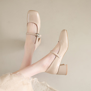 Zapatos de Tacón Medio con Adornos de Perlas Vintage, Zapatos de Moda de Cuero de Alta Calidad, MOQ Bajo para Mujer Elegante, Zapatos de Primavera/Verano - Product Image 5