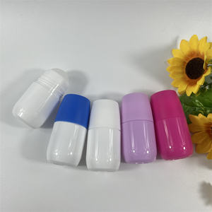 Envases de <span class=keywords><strong>desodorante</strong></span> de Perfume de 50ml, botella enrollable de plástico al por mayor - Product Image 2