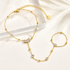 Pulsera de eslabones marquesa personalizada con circonitas y anillo, cadena de mano de acero inoxidable con oro PVD de 18K, impermeable, joyería de mano para mujer al por mayor - Product Image 2