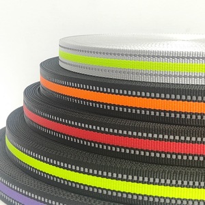 Bán Buôn 25Mm Dệt <span class=keywords><strong>Polyester</strong></span> Phản Quang Vải Cho Con Chó Cổ Áo Túi Giày-Phổ Biến Vật Nuôi Vest Phản Quang Băng Với Hai Ánh Sáng - Product Image 1