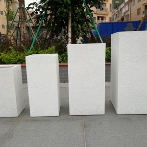 Pots de jardin suspendus au sol de grande taille personnalisables en direct d'usine 2024, légers, écologiques, en argile fibreuse blanche, pour exposition - Product Image 5