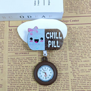 Montres à clipser pour médecins, montres à gousset avec aiguille des secondes, montres de poche avec coque en silicone, montres de poche avec porte-badge rétractable - Product Image 6