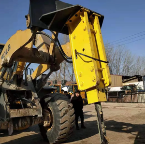 Martello demolitore per escavatore per roccia dura e cemento - Una singola colpita e il lavoro è fatto. L'efficienza è moltiplicata di molteplici volte. - Product Image 2