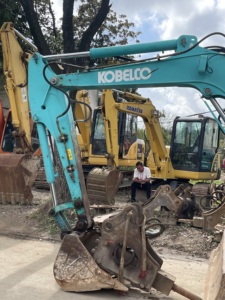 Excavadora Hidráulica Usada Kobelco SK60 de 6 Toneladas con Componentes Originales del Motor Japonés, Operación Flexible - Product Image 5