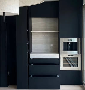 Armoire de rangement multifonctionnelle noire moderne avec distributeur intégré et four de luxe pour l'intérieur de la maison - Product Image 1