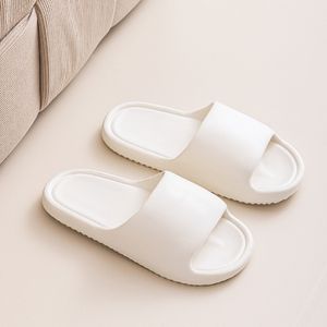 Liu Ming Logo personnalisé <span class=keywords><strong>pas</strong></span> <span class=keywords><strong>cher</strong></span> en gros 2024 mode femmes hommes maison <span class=keywords><strong>chaussures</strong></span> salle de bain intérieure EVA sandale pantoufles - Product Image 4