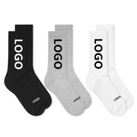Chaussettes de sport en coton blanc brodé avec logo personnalisé pour hommes, idéales pour la gym et le fitness (vente en gros)