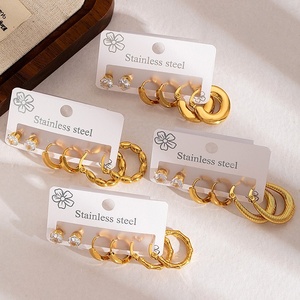 Venta al por mayor de 3 pares de aretes de acero inoxidable, chapados en oro de 18 quilates, <span class=keywords><strong>sin</strong></span> decoloración, aretes de <span class=keywords><strong>aro</strong></span> para mujer. - Product Image 2