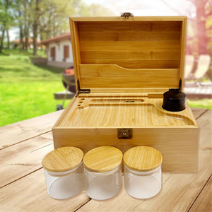 Boîte à roulettes en bois de luxe fabriquée à la main anti-odeur boîte de verrouillage en bambou avec accessoire - Product Image 4