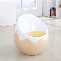 Moderner Ei-förmiger Loungesessel mit Tischset für Garten, Terrasse, Strand, Park, Schlafzimmer, Hotel & Villa – Outdoor-Möbel (Glasfaser)
