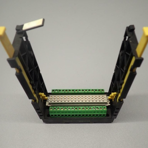 63510-elektronik/Rack max. 250V 4A usada ใหม่ต้นฉบับสต็อกอุตสาหกรรมอัตโนมัติ Pac โปรแกรม PLC เฉพาะ - Product Image 1