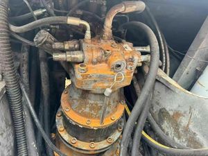 HITACHI รถขุดมือสองเครื่องขุดไฮดรอลิคตีนตะขาบ EX200-5 20ตัน - Product Image 4