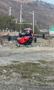 เครื่องบินโดยสาร EVTOL แบบใหม่ ใช้พลังงานไฟฟ้า สำหรับผู้โดยสารหนึ่งคน ผลิตจากคาร์บอนไฟเบอร์ เพื่อการเดินทางทางอากาศส่วนบุคคลและขั้นสูง - Product Image 4